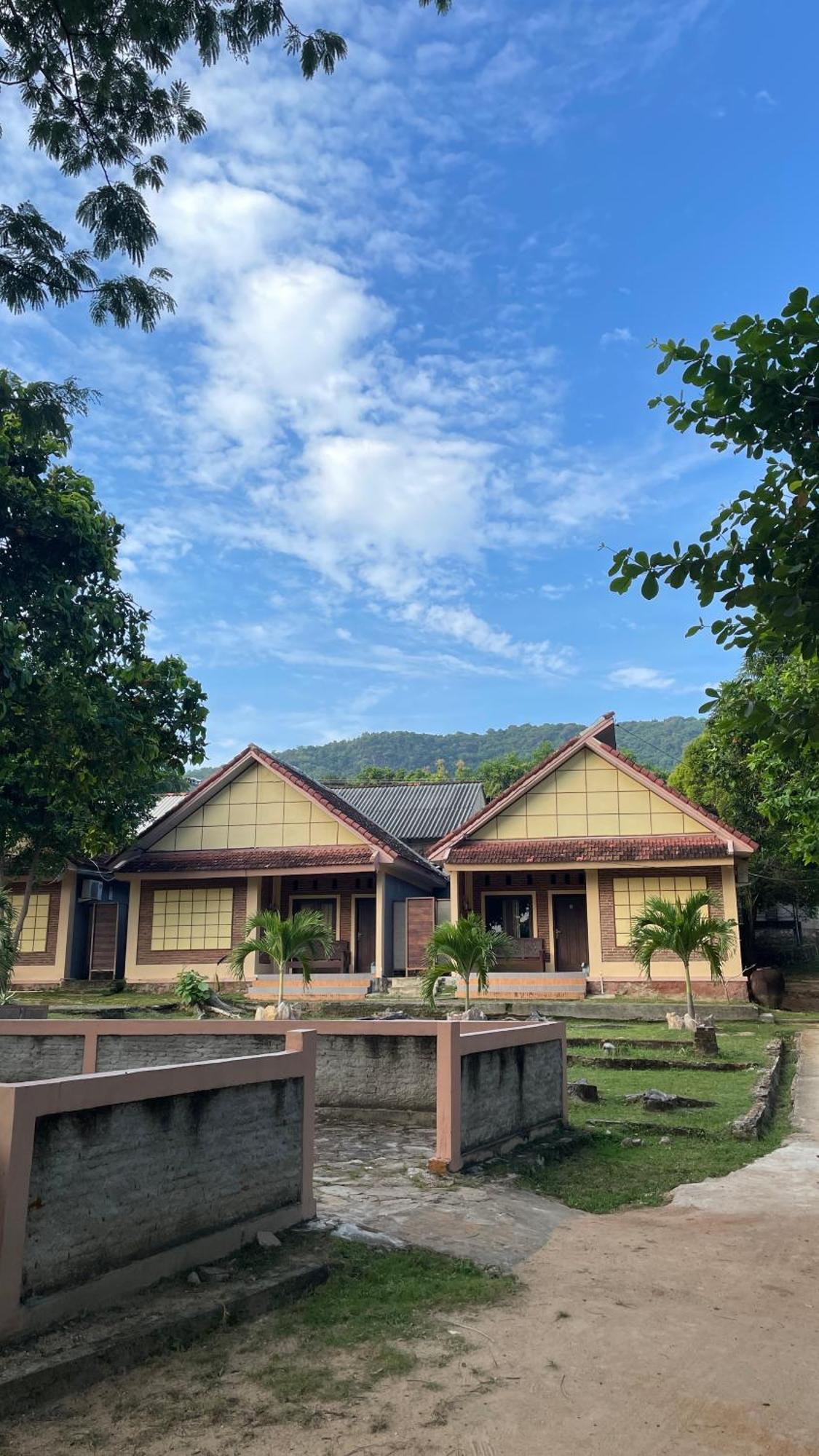 Mangrove Inn Karimunjawa Exterior foto